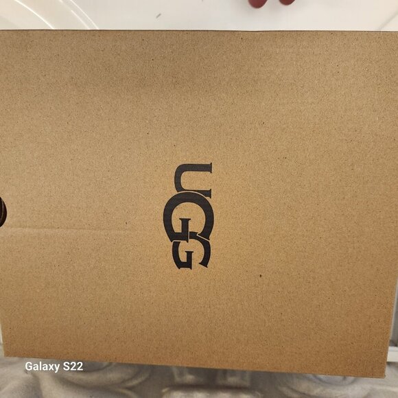 UGG Classic UL Mini Mirror Ball Boots. Black. NIB. Size 6 - Picture 13 of 13